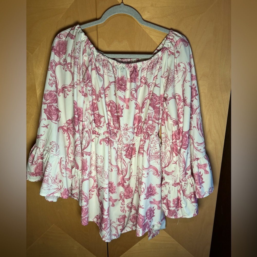 MISGUIDED Pink & White Romper